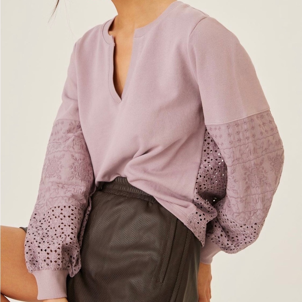 NWT by Anthropologie • mauve/lilac eyelet balloon sleeve top sz XS